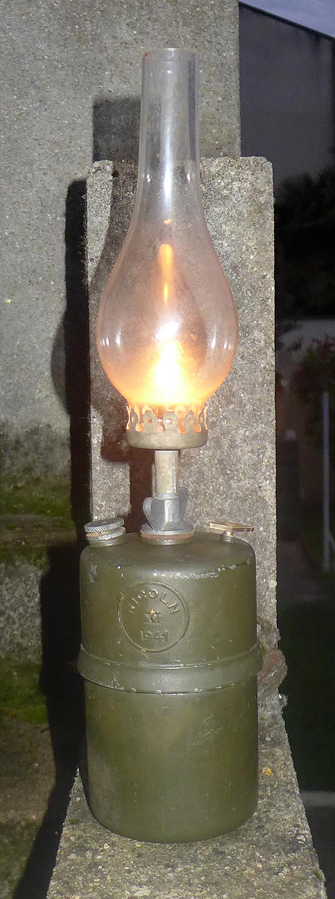 chemine verre Val Saint Lambert pour lampe nicoln
